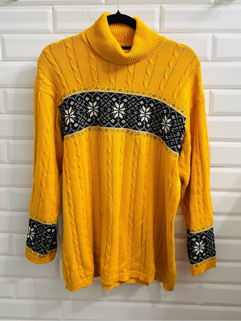 Vintage Jeanne Pierre Women’s Large Yellow Cable Knit Turtleneck Sweater